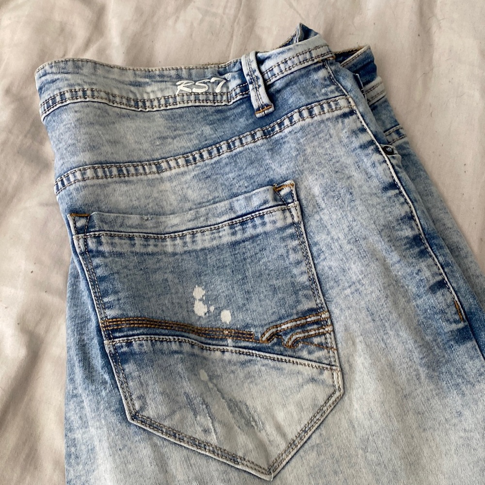 Acid washed jeans